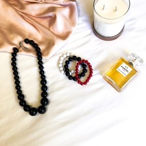 Novelty beaded bracelets